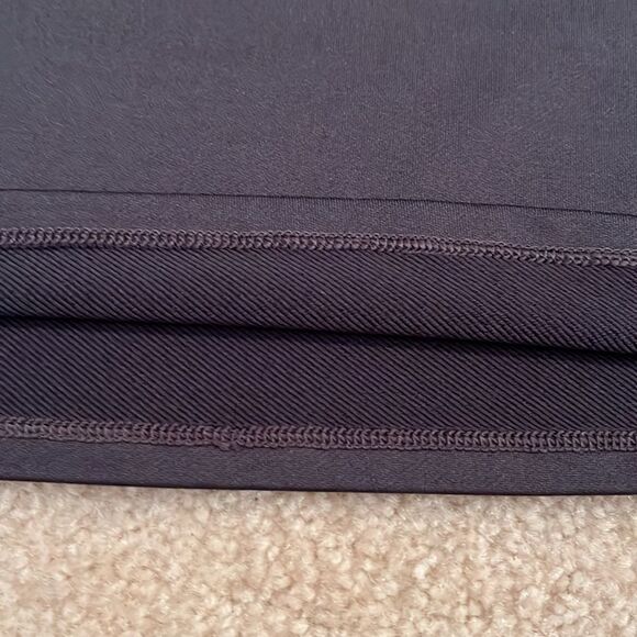 BOYS SIZE LARGE CHAMPION TURTLENECK - Picture 3 of 8